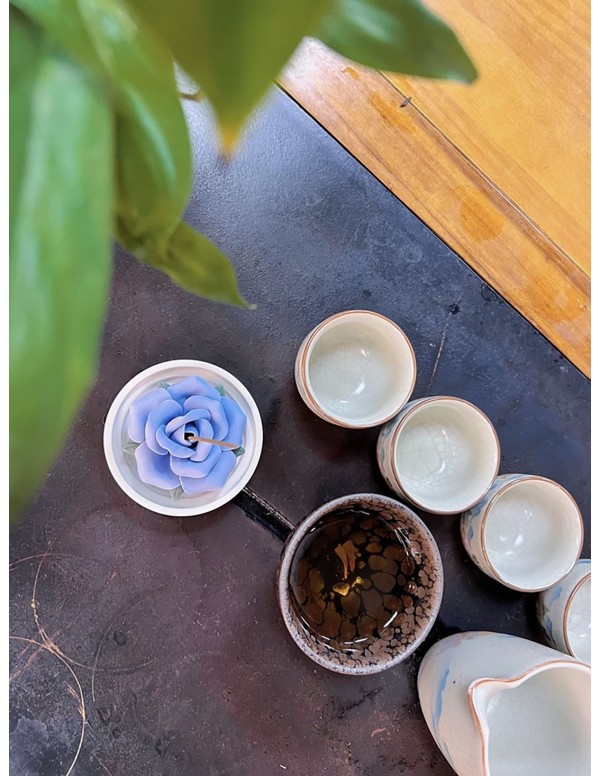 Blue Rose Ceramic Incense Holder with Sandalwood Sticks