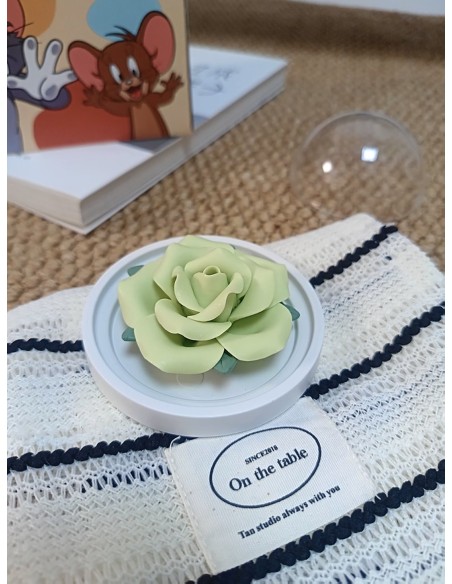 Grüner Rosen-Keramik-Räucherstäbchenhalter mit Sandelholz