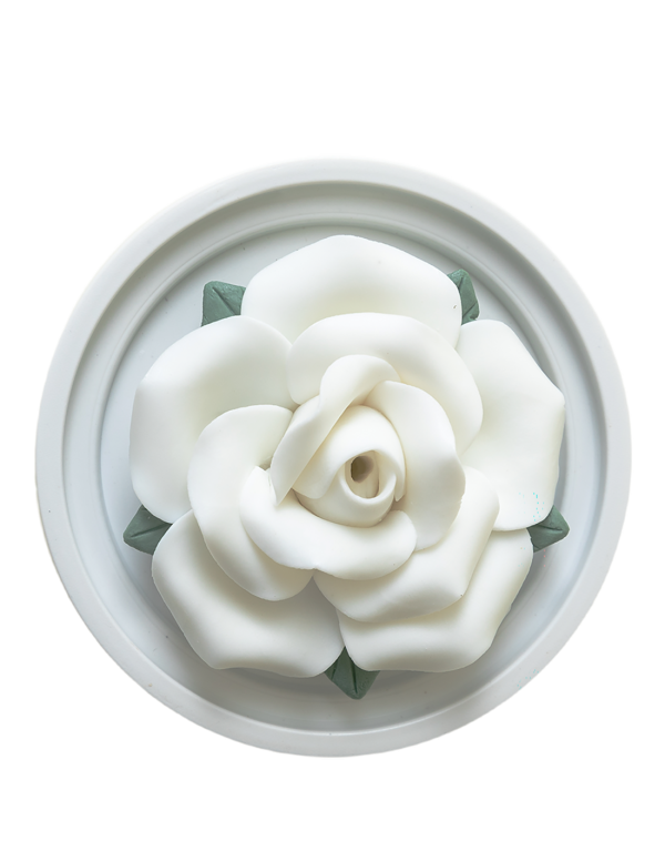 Porta-incienso de cerámica en forma de rosa blanca con varillas de sándalo